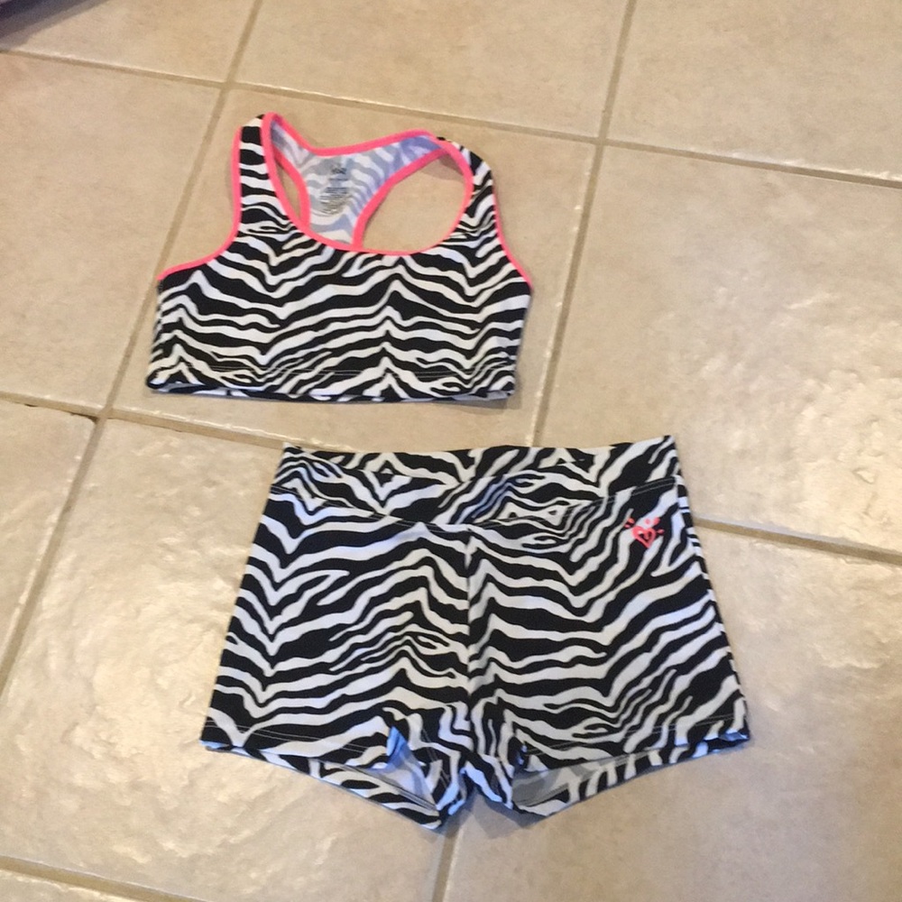 Never worn justice sport set